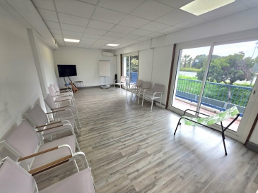 Photo 1 – location bureaux	SAINT LAURENT DU VAR (06700)