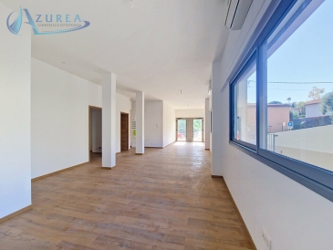 Photo 1 – location Entrepôts / activités	VENCE (06140)