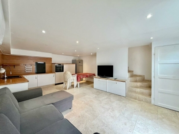 Photo 1 – vente Locaux commerciaux	SAINTE MAXIME (83120)