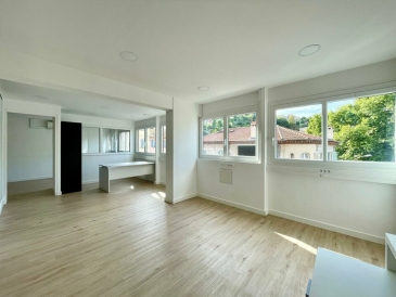 Photo 1 – location bureaux	CAGNES SUR MER (06800)