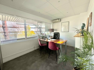 Photo 1 – location bureaux	SAINT LAURENT DU VAR (06700)