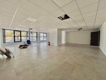 Photo 1 – location bureaux	VILLENEUVE LOUBET (06270)