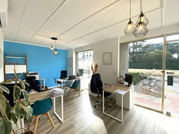 Photo 1 – location Locaux commerciaux	SAINT LAURENT DU VAR (06700)