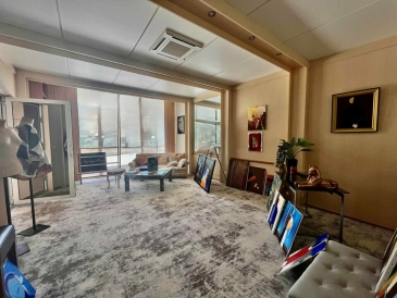 Photo 1 – vente Locaux commerciaux	SAINT LAURENT DU VAR (06700)