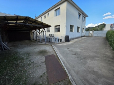 Photo 1 – location Entrepôts / activités	LA TRINITÉ (06340)