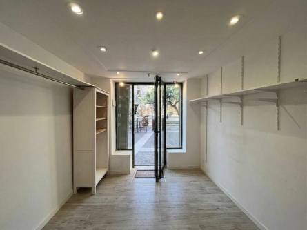 Photo 1 – location Locaux commerciaux	FREJUS (83600)