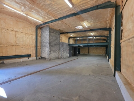 Photo 4 – location Entrepôts / activités	CARROS (06510)