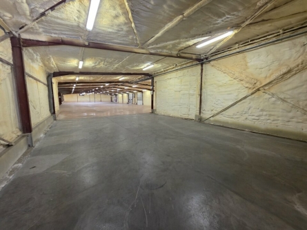 Photo 2 – location Entrepôts / activités	CARROS (06510)