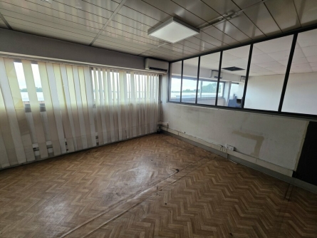 Photo 10 – vente Entrepôts / activités	ANTIBES (06600)