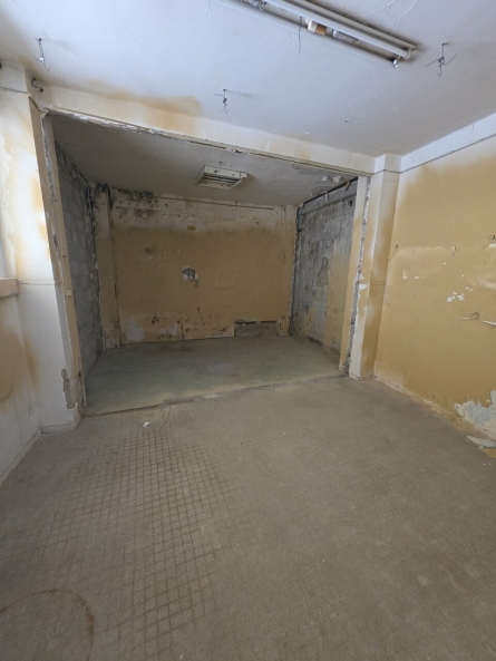 Photo 2 – location Entrepôts / activités	NICE (06000)