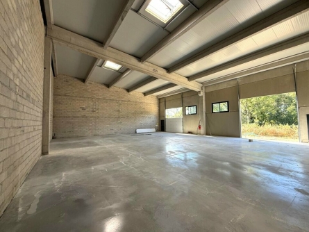 Photo 1 – location Entrepôts / activités	MONTAUROUX (83440)