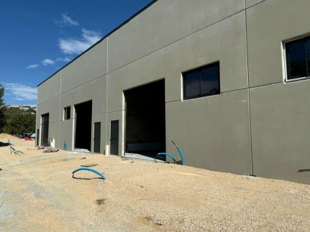 Photo 3 – location Entrepôts / activités	MONTAUROUX (83440)