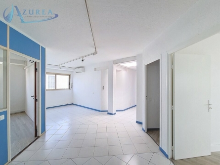 Photo 2 – location bureaux	SAINT LAURENT DU VAR (06700)