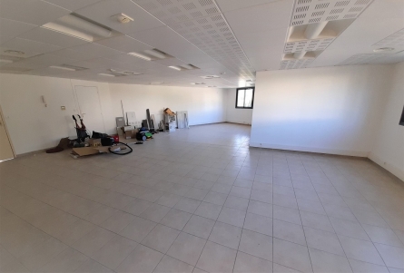 Photo 4 – location bureaux	MOUANS SARTOUX (06370)