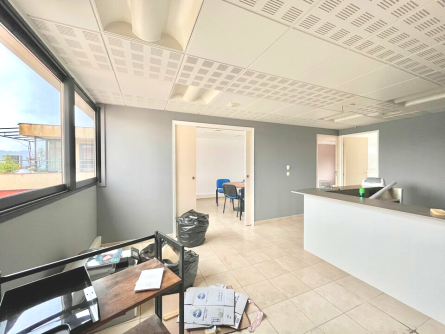 Photo 2 – vente bureaux	MOUANS SARTOUX (06370)