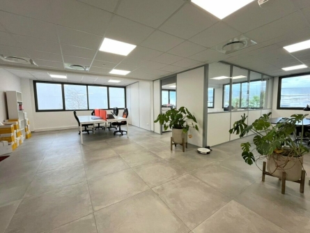 Photo 2 – vente bureaux	FREJUS (83600)