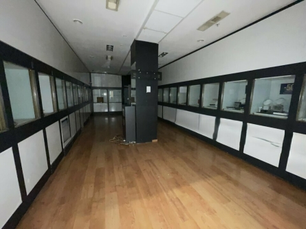 Photo 1 – location Locaux commerciaux	NICE (06300)
