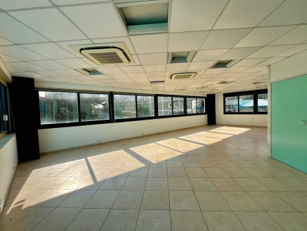 Photo 2 – location Locaux commerciaux	VALLAURIS (06220)