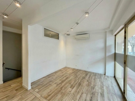 Photo 2 – location Locaux commerciaux	ANTIBES (06600)