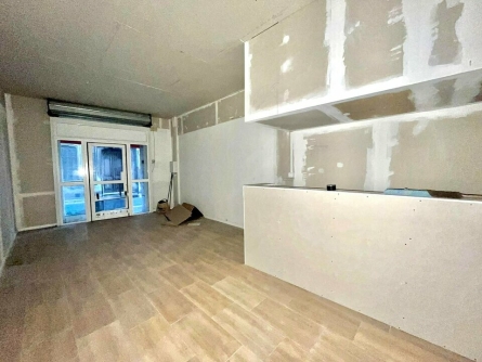 Photo 2 – location Locaux commerciaux	VIDAUBAN (83550)