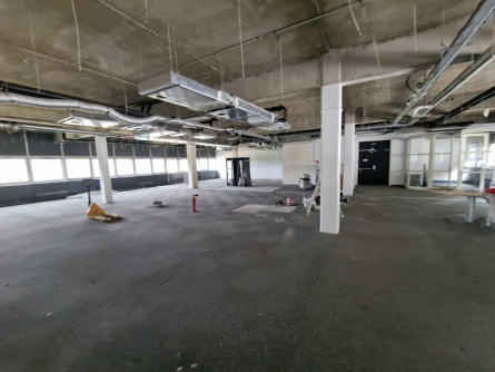Photo 1 – location Entrepôts / activités	VALBONNE (06560)
