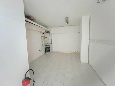 Photo 6 – location Locaux commerciaux	CANNES LA BOCCA (06150)