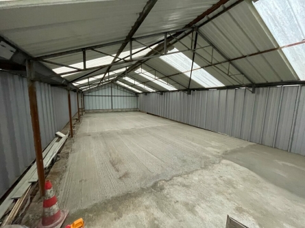 Photo 1 – location Entrepôts / activités	GRASSE (06130)