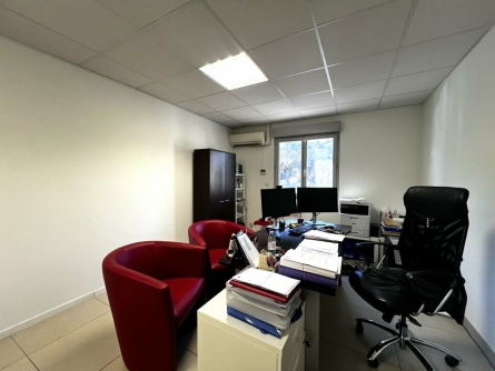 Photo 2 – location bureaux	GRASSE (06130)