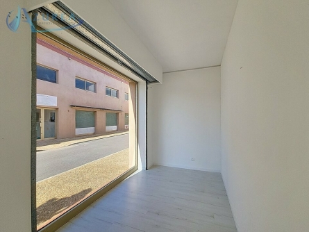 Photo 3 – location Locaux commerciaux	MONTAUROUX (83440)