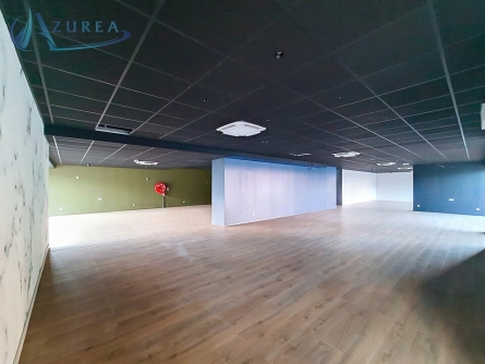 Photo 8 – location Locaux commerciaux	SAINT LAURENT DU VAR (06700)