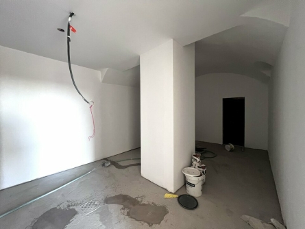 Photo 9 – location Entrepôts / activités	NICE (06200)