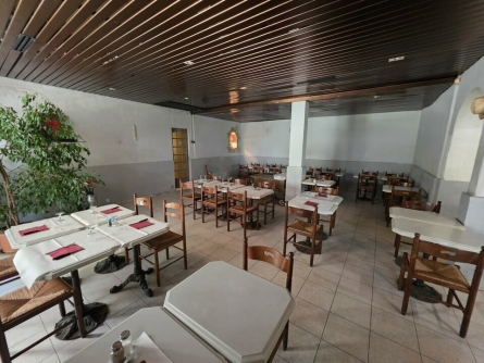 Photo 1 – location Locaux commerciaux	SAINT LAURENT DU VAR (06700)