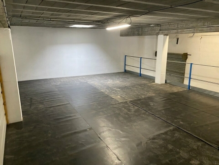 Photo 2 – location Entrepôts / activités	LA GAUDE (06610)