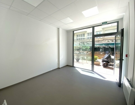 Photo 1 – location Locaux commerciaux	NICE (06000)