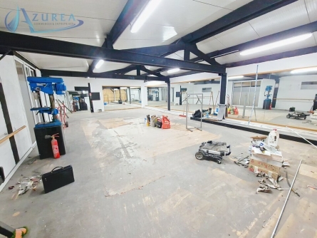 Photo 1 – location Entrepôts / activités	CASTAGNIERS (06670)