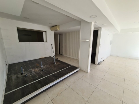 Photo 4 – location Locaux commerciaux	LE CANNET (06110)