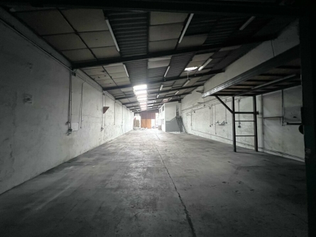 Photo 3 – location Entrepôts / activités	LA TRINITÉ (06340)