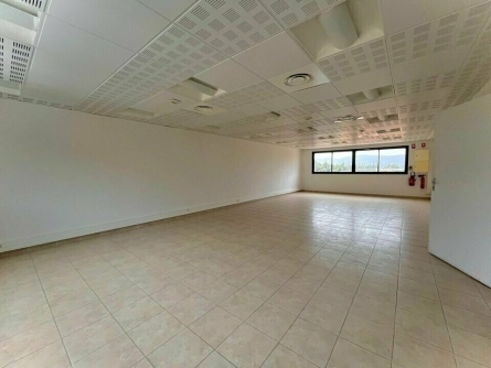 Photo 3 – location bureaux	MOUANS SARTOUX (06370)