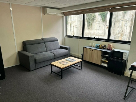 Photo 2 – location bureaux	VALLAURIS (06220)