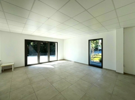 Photo 3 – location Locaux commerciaux	LORGUES (83510)