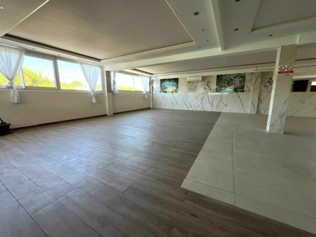 Photo 3 – location bureaux	CANNES LA BOCCA (06150)