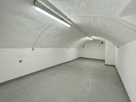 Photo 5 – location Locaux commerciaux	FREJUS (83600)