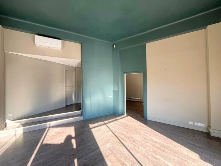 Photo 2 – vente Locaux commerciaux	SAINT RAPHAEL (83700)