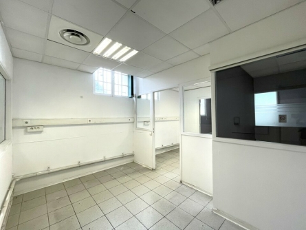 Photo 5 – location bureaux	SAINT JEANNET (06640)