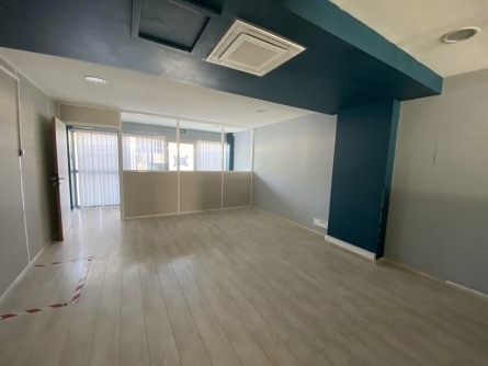 Photo 1 – location Locaux commerciaux	CAGNES SUR MER (06800)
