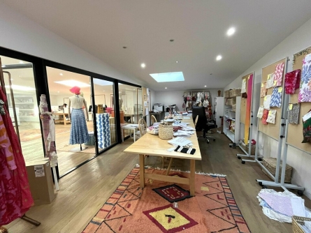 Photo 5 – location Entrepôts / activités	SAINT LAURENT DU VAR (06700)