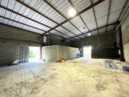 Photo 2 – location Entrepôts / activités	GRASSE (06130)