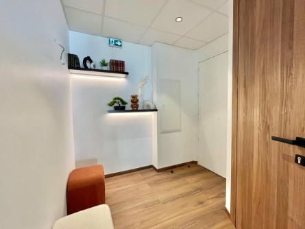 Photo 5 – location bureaux	SAINT LAURENT DU VAR (06700)