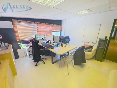 Photo 8 – location Entrepôts / activités	SAINT-JEANNET (06640)