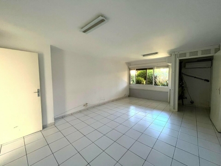 Photo 7 – vente bureaux	FREJUS (83600)